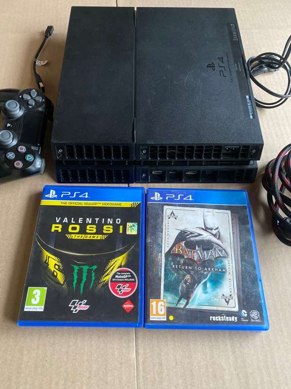 PS4  CONSOLE* 1TH HDD*MODEL:CUH-1116A*2 GAMES *500 GB HDD * 1 SONY CONTROLLER*GOOD CONDITION